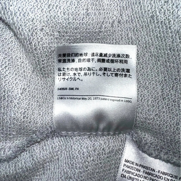 Levi’s Oversized Crewneck Sweatshirt, Heather Gray, Size Large - Picture 7 of 10